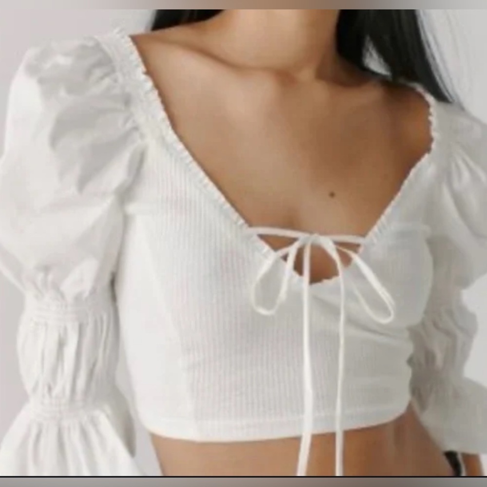 NWT - Urban Outfitters - Rozi Crop Top